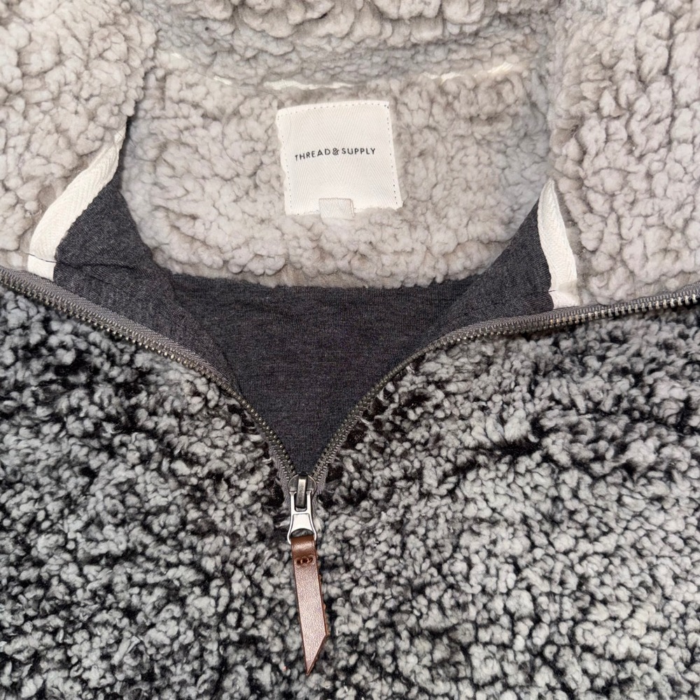 Thread & Supply Women Small Sherpa Fleece Quarter Zip Pullover Charcoal White